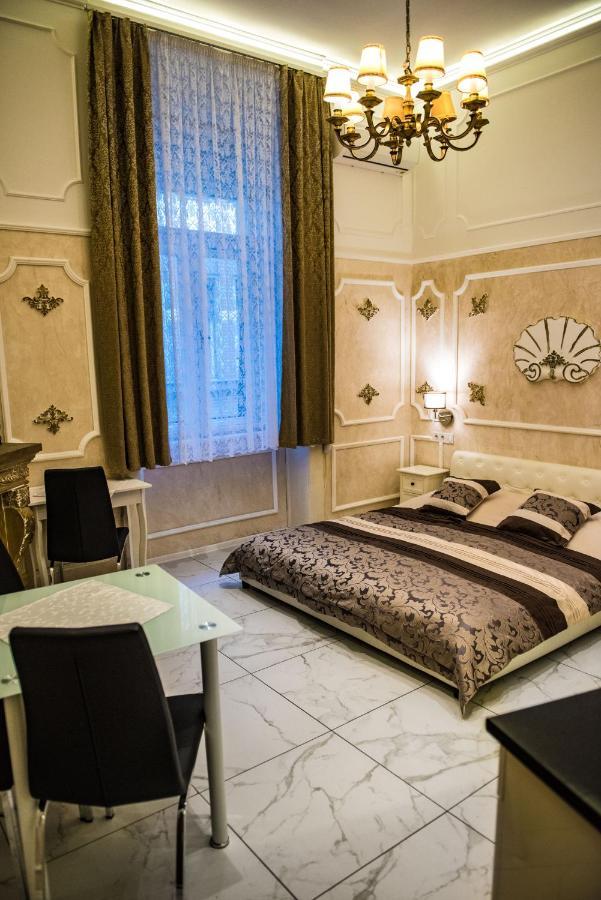 Exclusive Apartmanok แซแก็ด ภายนอก รูปภาพ