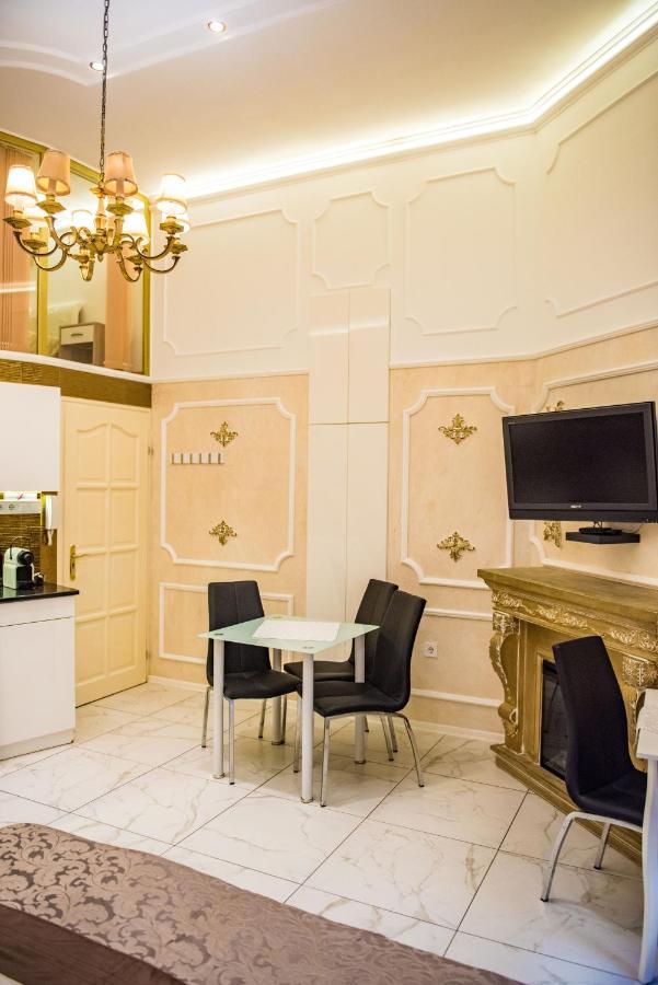 Exclusive Apartmanok แซแก็ด ภายนอก รูปภาพ