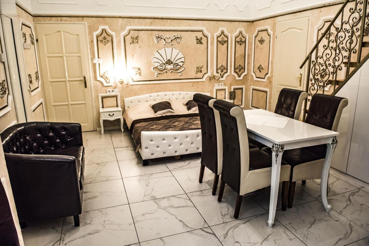 Exclusive Apartmanok แซแก็ด ภายนอก รูปภาพ